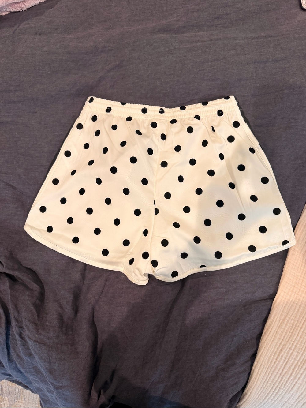Adidas POLKA DOTS SPRINTER SHORTS sz medium new with tags - Picture 2 of 3